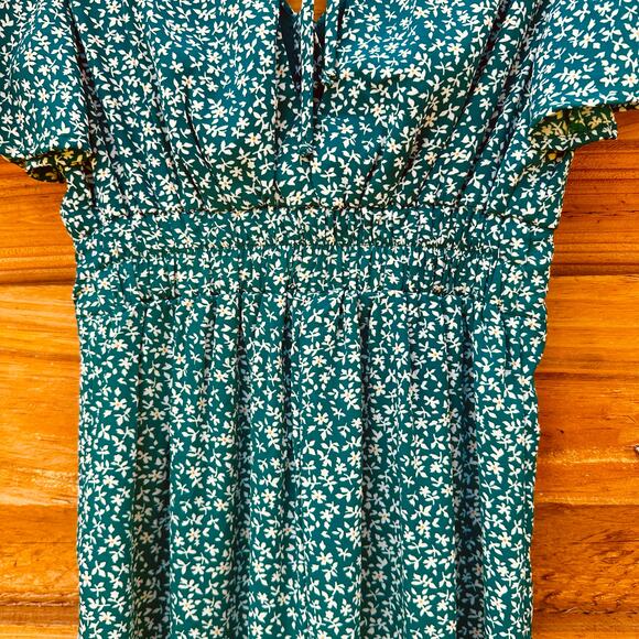 Blue Rain Boho Green Jumpsuit White Floral Print, Flutter Sleeves, XS, EUC - Picture 15 of 15